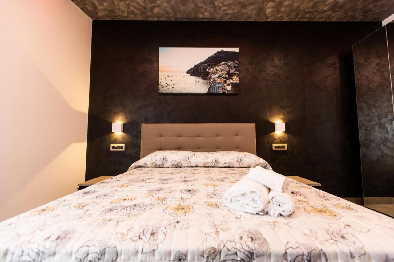 Golden Eagle Hotel อาเจโรลา ภายนอก รูปภาพ