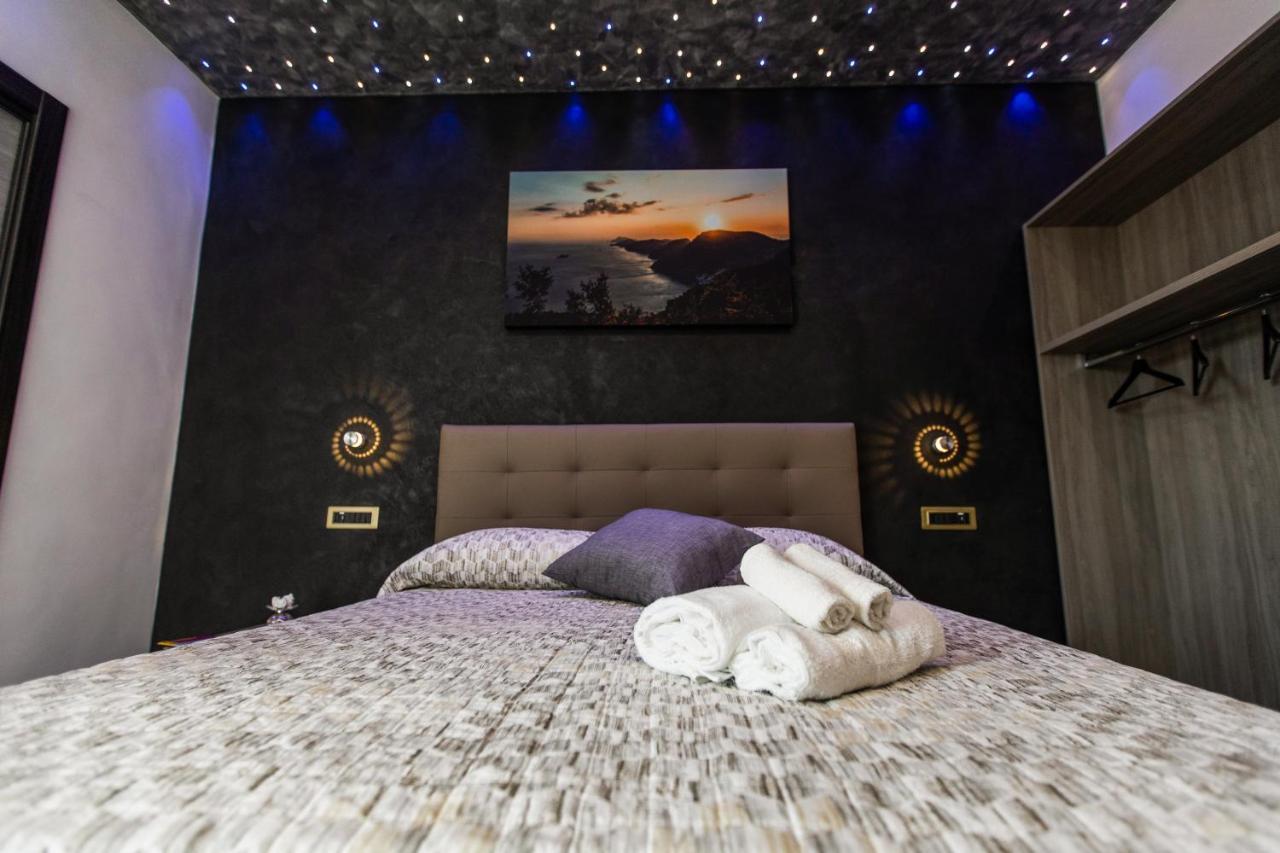 Golden Eagle Hotel อาเจโรลา ภายนอก รูปภาพ