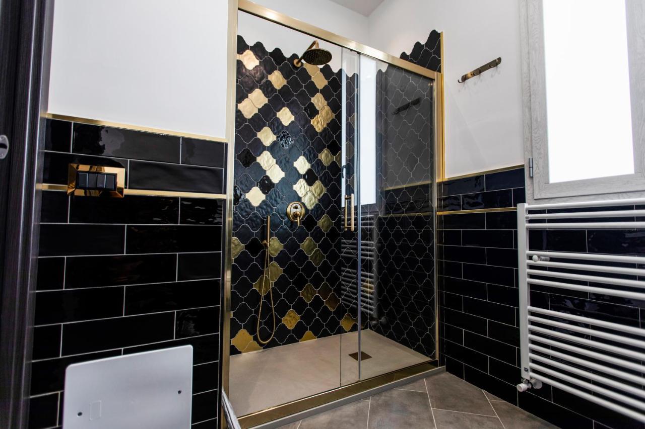 Golden Eagle Hotel อาเจโรลา ภายนอก รูปภาพ